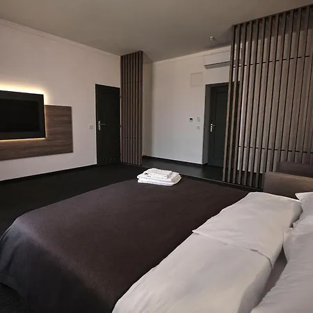 Ungvarskiy Thermal Uzjhorod