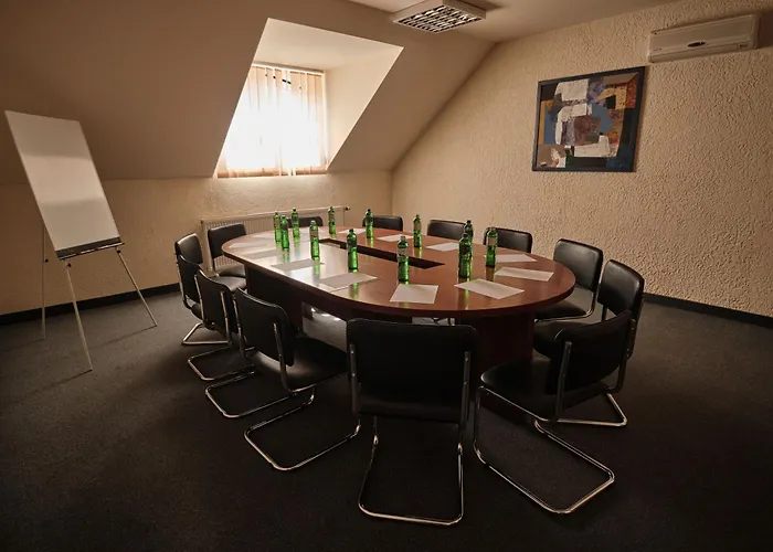 酒店 Ungvarskiy Thermal